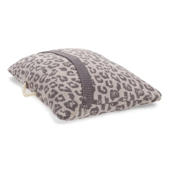 Barefoot Dreams Other - NWT Barefoot Dreams Cozy Chic Pet Dog Bed Leopard Medium